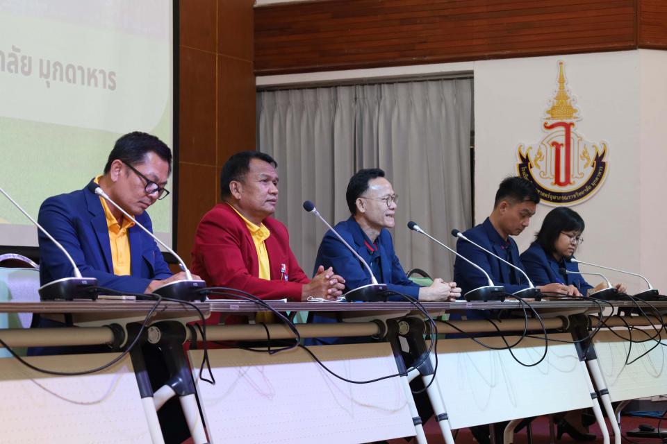 activity-parents-meetimg-1-2567